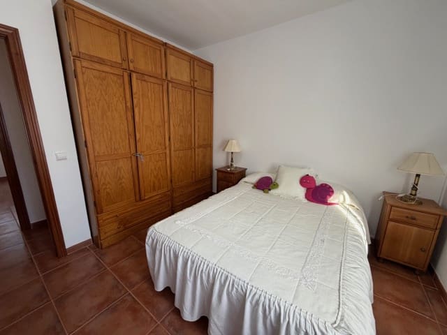 3 sypialnia Dom na sprzedaż w Fuente de Piedra z basenem - 125 000 € (Ref: 9571968)