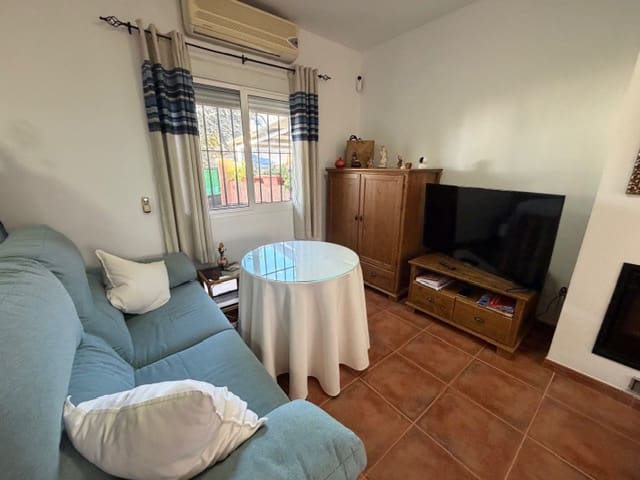 3 sypialnia Dom na sprzedaż w Fuente de Piedra z basenem - 125 000 € (Ref: 9571968)