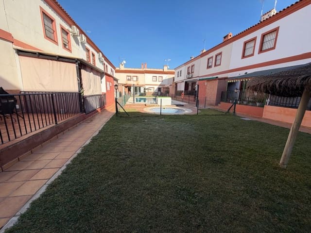 3 sypialnia Dom na sprzedaż w Fuente de Piedra z basenem - 125 000 € (Ref: 9571968)