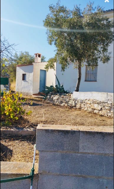 3 sovrum Finca/Hus på landet till salu i Iznajar med garage - 129 000 € (Ref: 9586831)