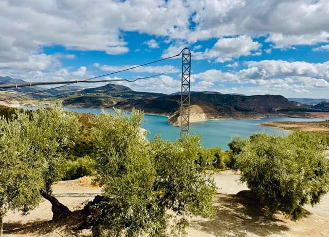 3 sovrum Finca/Hus på landet till salu i Iznajar med garage - 129 000 € (Ref: 9586831)