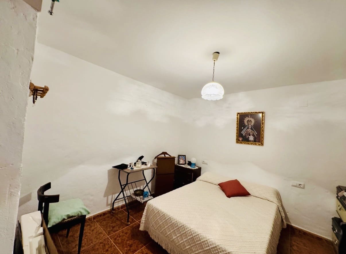 3 sovrum Finca/Hus på landet till salu i Iznajar med garage - 129 000 € (Ref: 9586831)