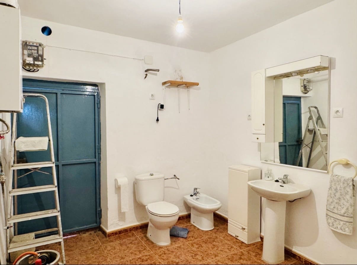 3 sovrum Finca/Hus på landet till salu i Iznajar med garage - 129 000 € (Ref: 9586831)