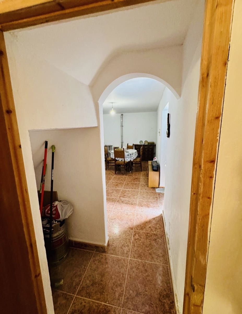 3 sovrum Finca/Hus på landet till salu i Iznajar med garage - 129 000 € (Ref: 9586831)