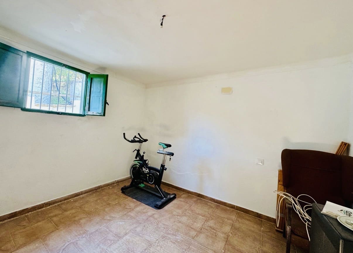 3 sovrum Finca/Hus på landet till salu i Iznajar med garage - 129 000 € (Ref: 9593218)