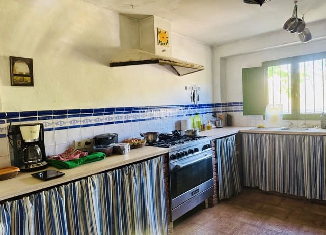 3 sovrum Finca/Hus på landet till salu i Iznájar med garage - 129 000 € (Ref: 9593218)