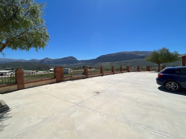 6 soverom Villa til salgs i Villanueva del Trabuco med garasje - € 420 000 (Ref: 9624116)