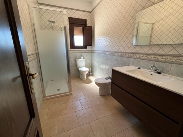 6 soverom Villa til salgs i Villanueva del Trabuco med garasje - € 420 000 (Ref: 9624116)