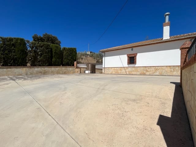 6 soverom Villa til salgs i Villanueva del Trabuco med garasje - € 420 000 (Ref: 9624116)