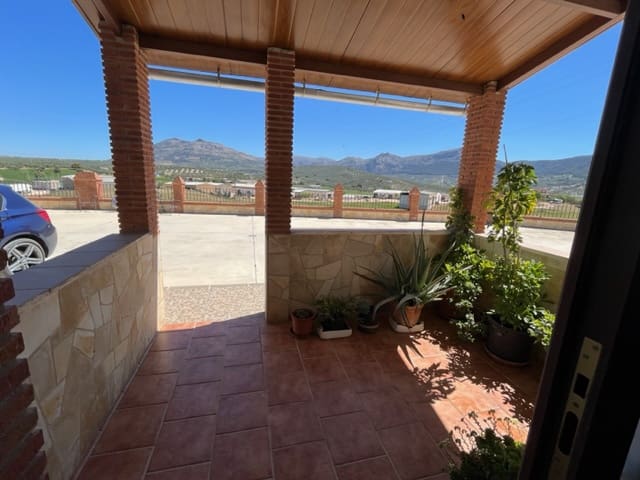 6 soverom Villa til salgs i Villanueva del Trabuco med garasje - € 420 000 (Ref: 9624116)