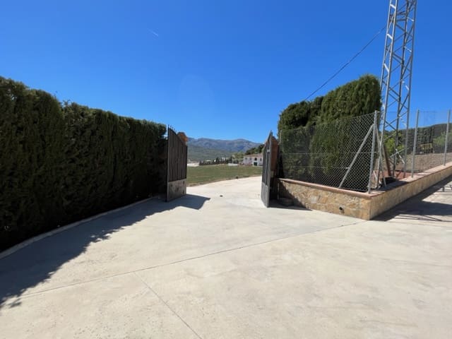 6 soverom Villa til salgs i Villanueva del Trabuco med garasje - € 420 000 (Ref: 9624116)