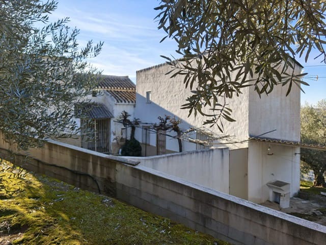 3 chambre Finca/Maison de Campagne à vendre à Iznajar avec garage - 99 950 € (Ref: 9626284)