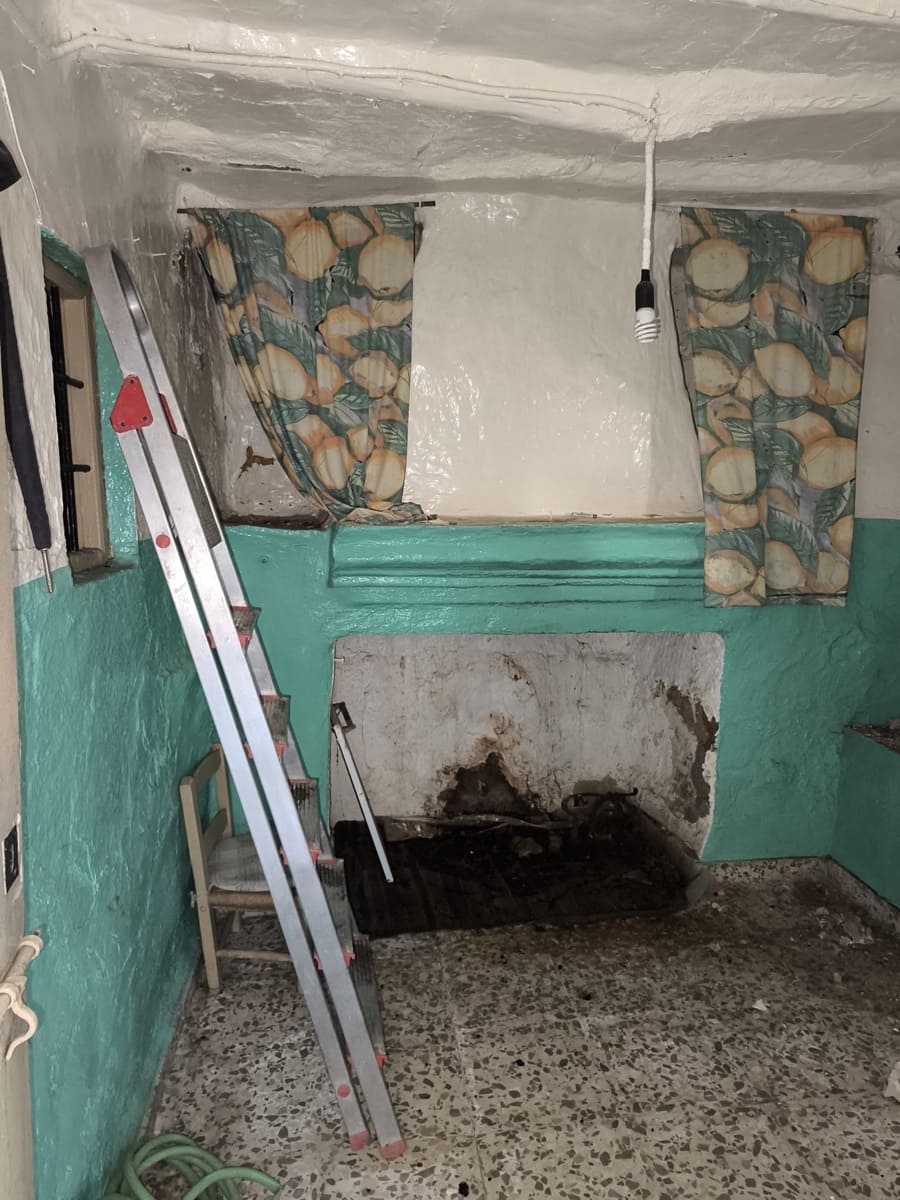 3 chambre Finca/Maison de Campagne à vendre à Iznajar avec garage - 99 950 € (Ref: 9626284)