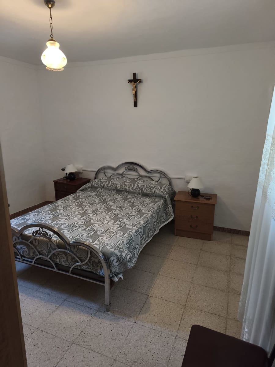 3 chambre Finca/Maison de Campagne à vendre à Iznajar avec garage - 99 950 € (Ref: 9626284)