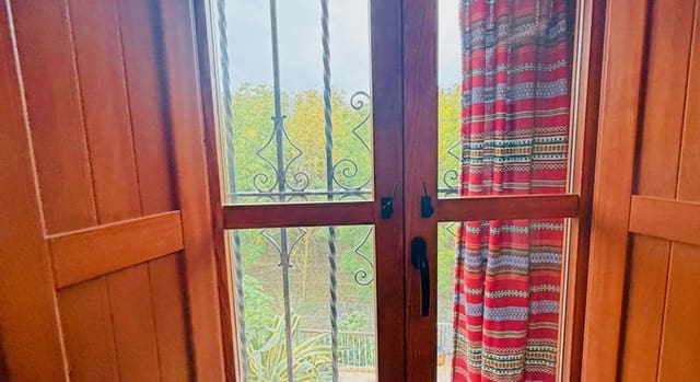 3 chambre Finca/Maison de Campagne à vendre à Loja - 299 000 € (Ref: 9650777)