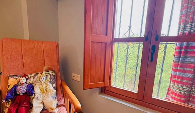 3 chambre Finca/Maison de Campagne à vendre à Loja - 299 000 € (Ref: 9650777)