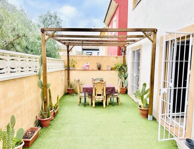 4 quarto Moradia para venda em Fuente de Piedra com piscina - 189 900 € (Ref: 9665475)