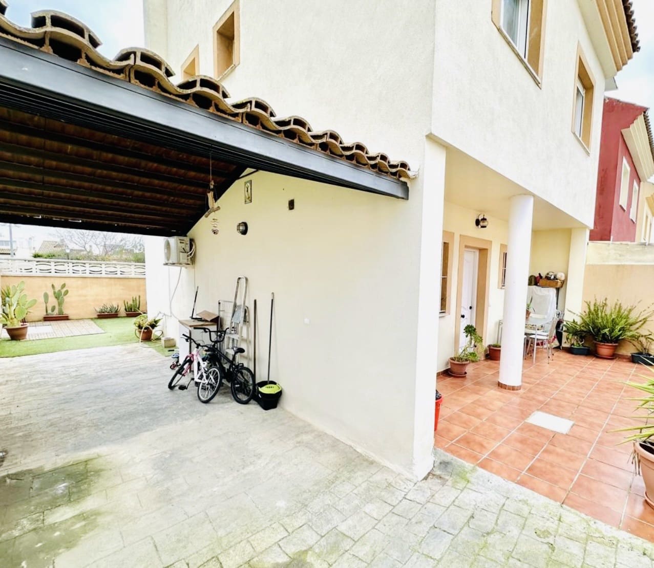 4 Zimmer Villa zu verkaufen in Fuente de Piedra mit Pool - 189.900 € (Ref: 9665475)