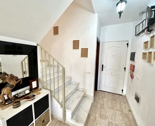 4 quarto Moradia para venda em Fuente de Piedra com piscina - 189 900 € (Ref: 9665475)