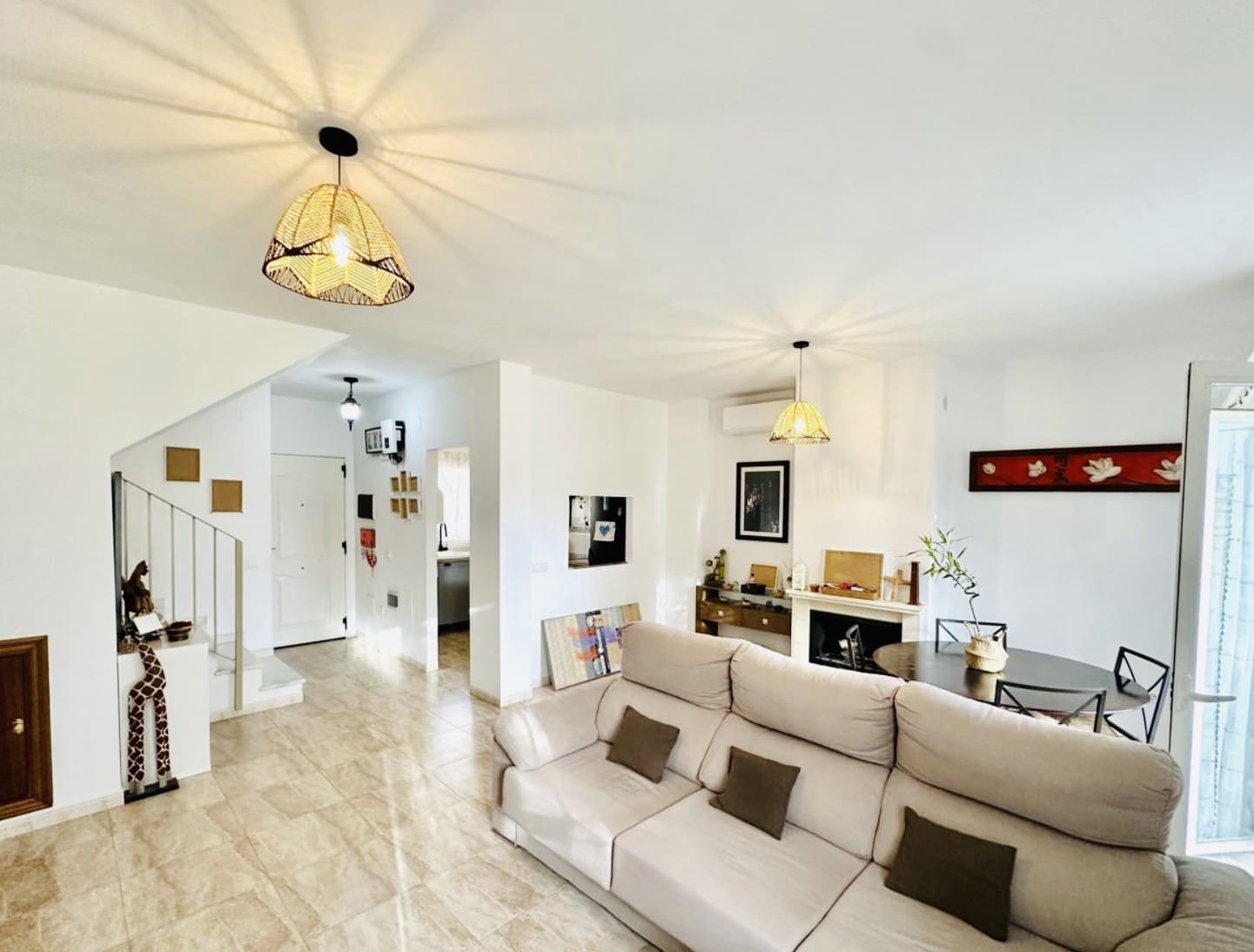 4 Zimmer Villa zu verkaufen in Fuente de Piedra mit Pool - 189.900 € (Ref: 9665475)