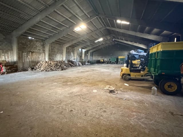 Commercial for sale in Fuente de Piedra - € 500,000 (Ref: 9676417)