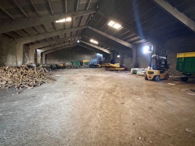 Commercial for sale in Fuente de Piedra - € 500,000 (Ref: 9676417)