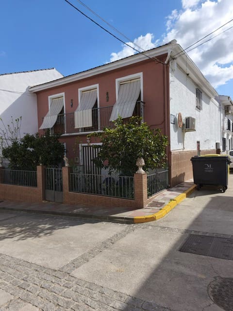 5 soverom Hus til salgs i Villanueva de Tapia - € 165 000 (Ref: 9679327)