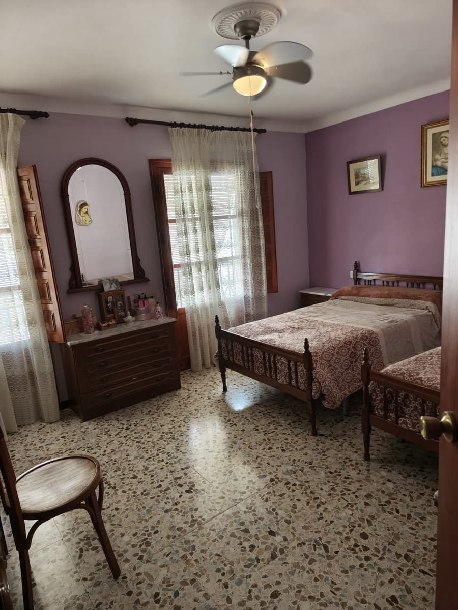 5 soverom Hus til salgs i Villanueva de Tapia - € 165 000 (Ref: 9679327)