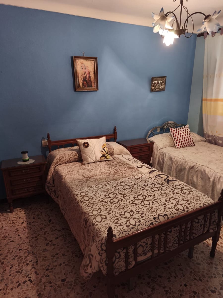 5 soverom Hus til salgs i Villanueva de Tapia - € 165 000 (Ref: 9679327)