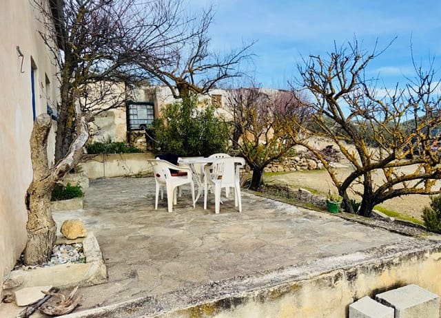 3 Zimmer Finca/Landgut zu verkaufen in Loja mit Garage - 173.000 € (Ref: 9693111)