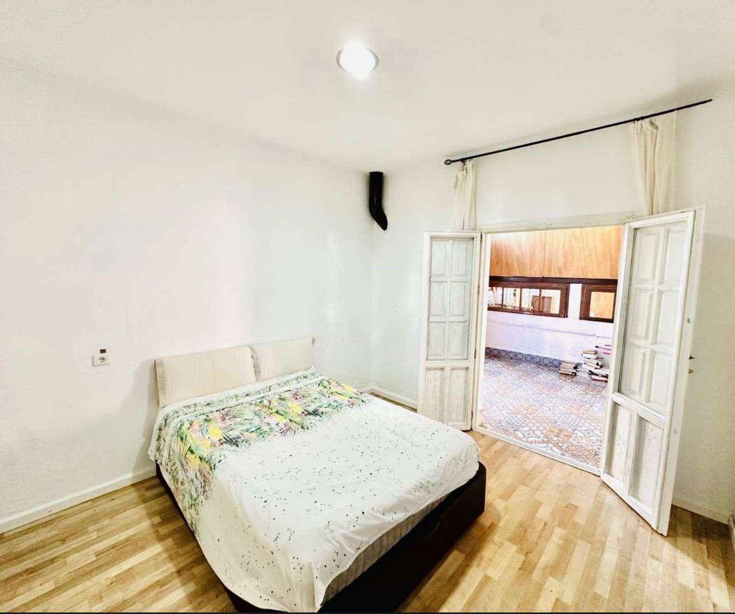 4 bedroom Villa for sale in Sierra de Yeguas with garage - € 173,000 (Ref: 9696610)