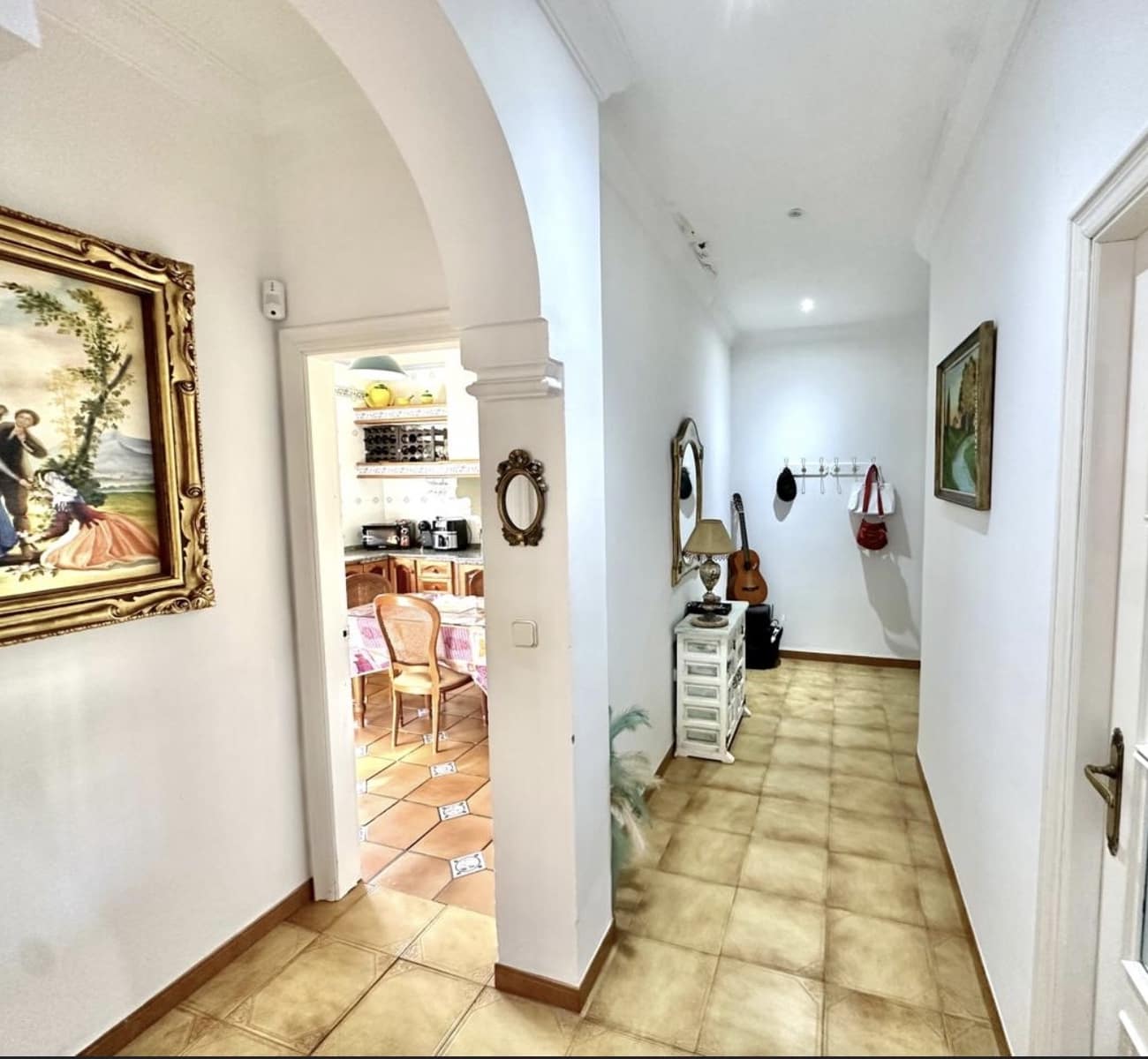 4 bedroom Villa for sale in Fuente de Piedra - € 180,000 (Ref: 9699223)