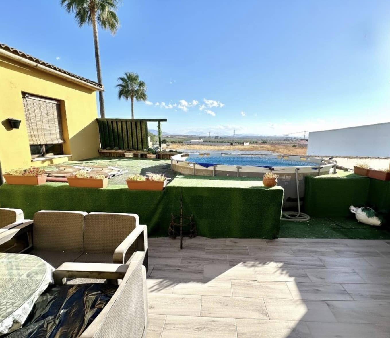 4 bedroom Villa for sale in Fuente de Piedra - € 180,000 (Ref: 9699223)