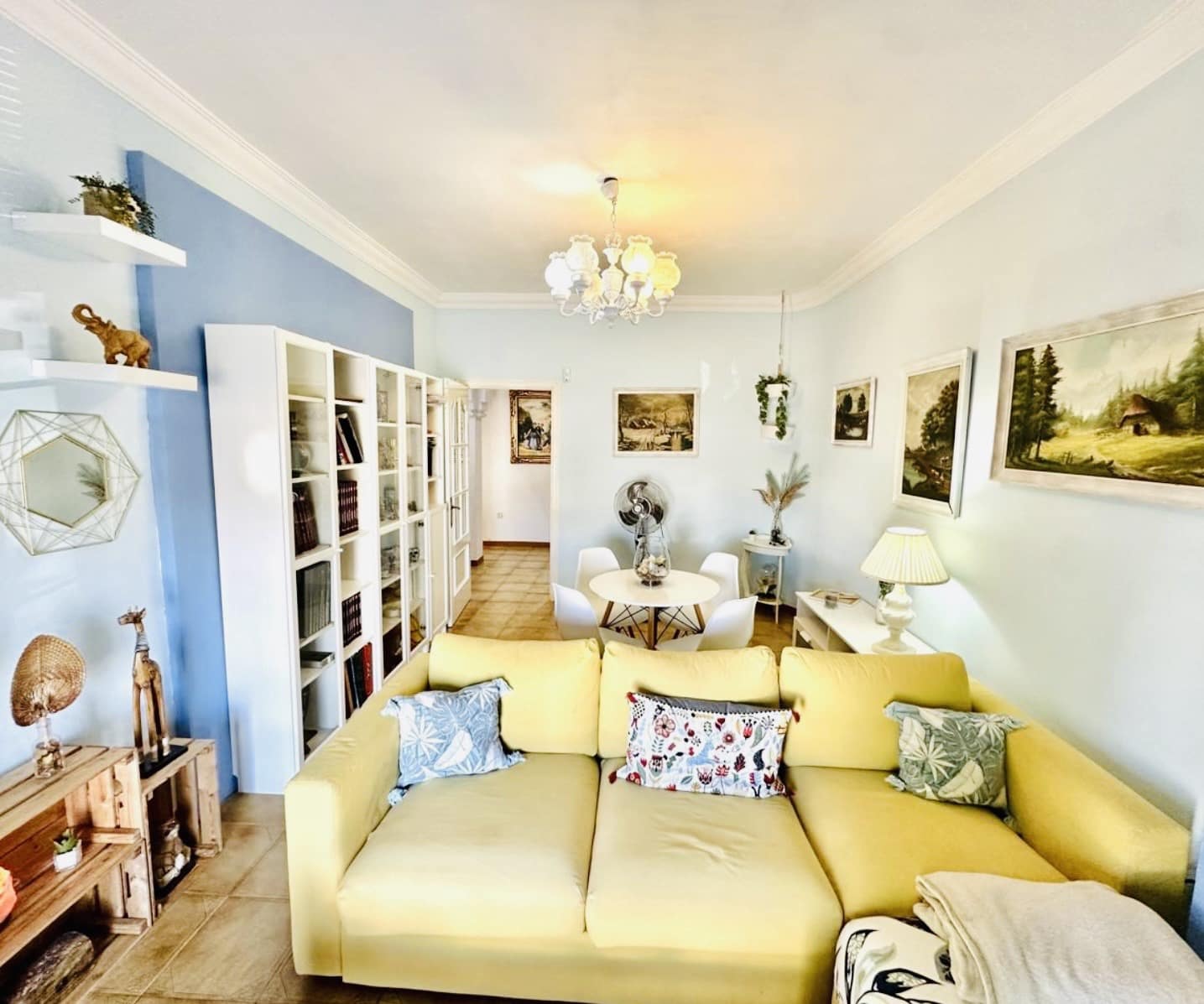 4 bedroom Villa for sale in Fuente de Piedra - € 180,000 (Ref: 9699223)