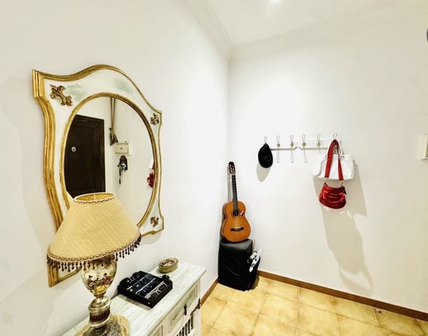 4 quarto Moradia para venda em Fuente de Piedra - 180 000 € (Ref: 9699223)