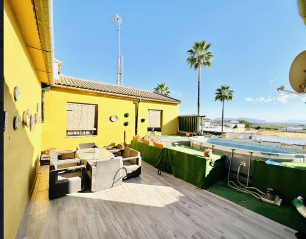 4 quarto Moradia para venda em Fuente de Piedra - 180 000 € (Ref: 9699223)