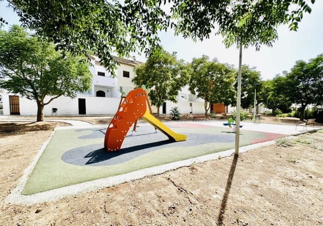 4 sypialnia Willa na sprzedaż w Sierra de Yeguas z garażem - 165 000 € (Ref: 9700167)