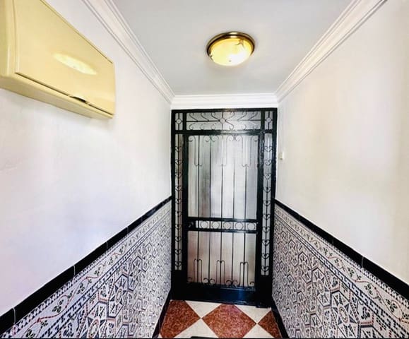 3 bedroom Townhouse for sale in La Roda de Andalucía - € 115,000 (Ref: 9713380)