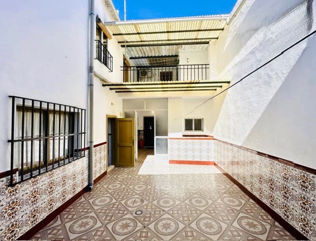 3 bedroom Townhouse for sale in La Roda de Andalucia - € 115,000 (Ref: 9713380)