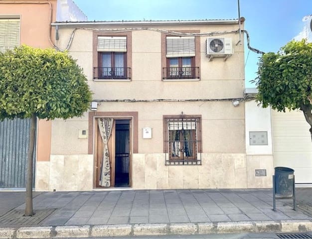 3 bedroom Townhouse for sale in La Roda de Andalucía - € 115,000 (Ref: 9713380)