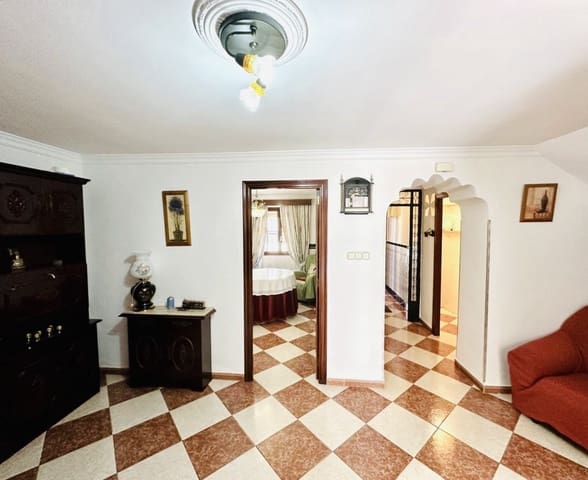 3 bedroom Townhouse for sale in La Roda de Andalucía - € 115,000 (Ref: 9713380)