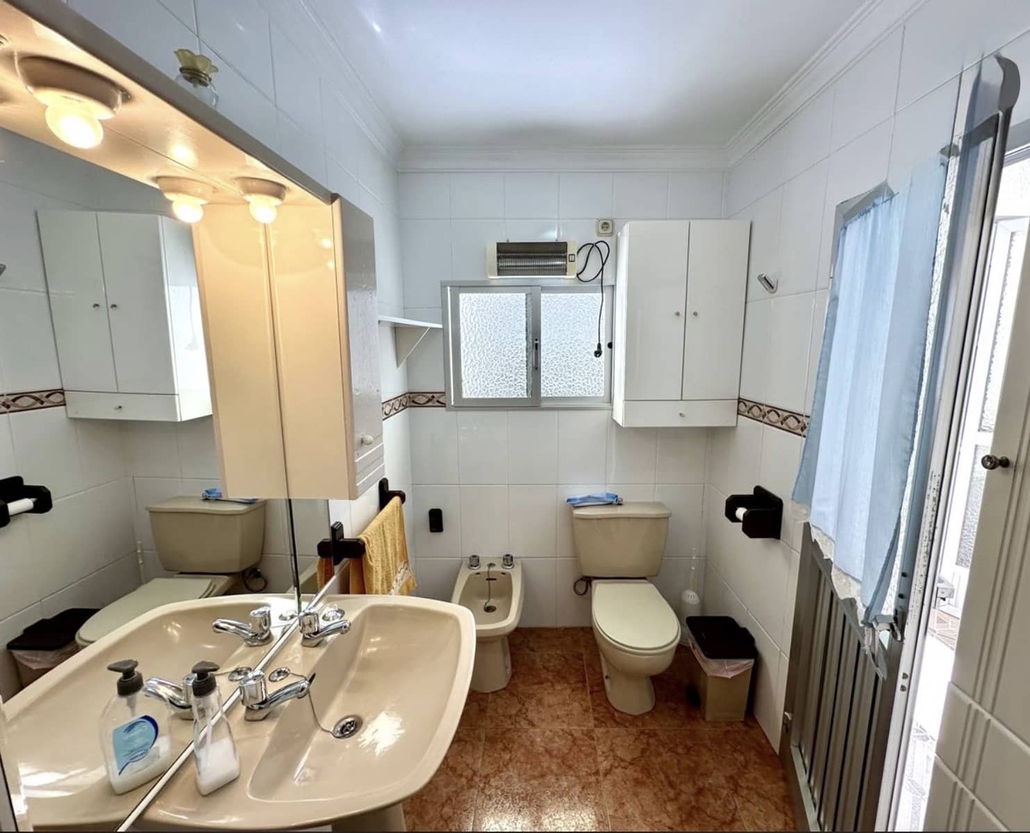 3 bedroom Townhouse for sale in La Roda de Andalucia - € 115,000 (Ref: 9713380)