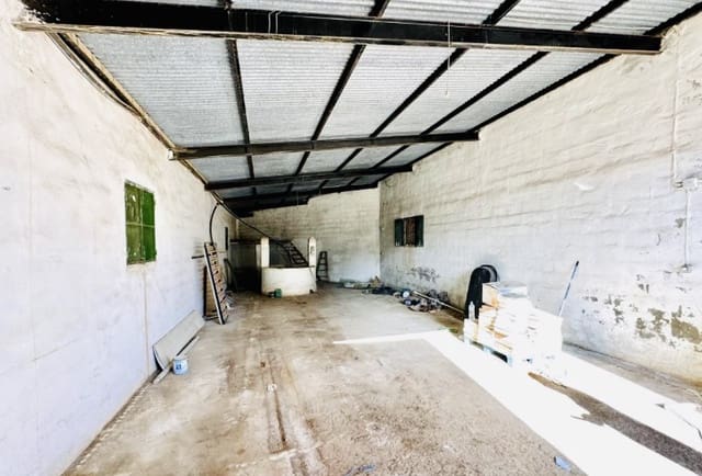 Commercial for sale in Sierra de Yeguas - € 59,000 (Ref: 9720414)