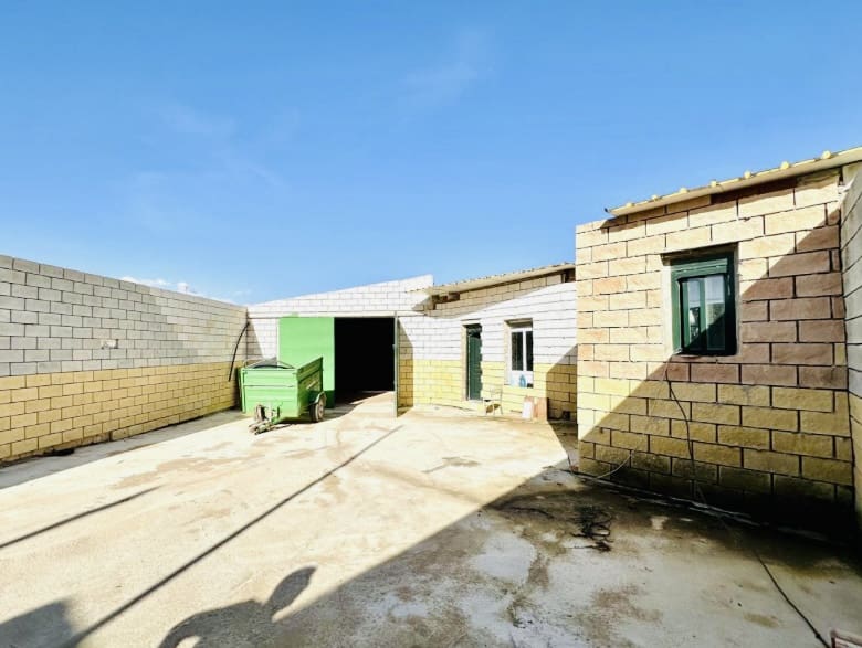 Commercial for sale in Sierra de Yeguas - € 59,000 (Ref: 9720414)