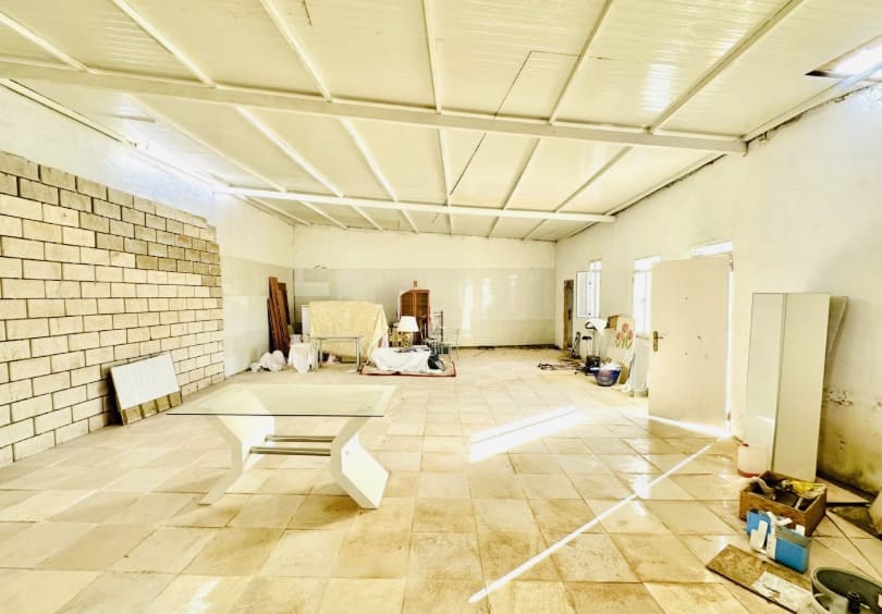 Commercial for sale in Sierra de Yeguas - € 59,000 (Ref: 9720414)