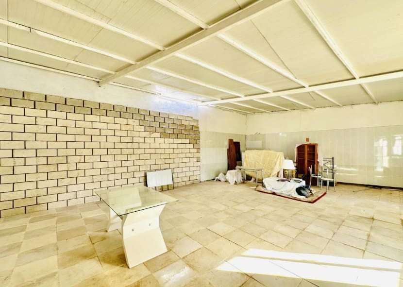 Commercial for sale in Sierra de Yeguas - € 59,000 (Ref: 9720414)