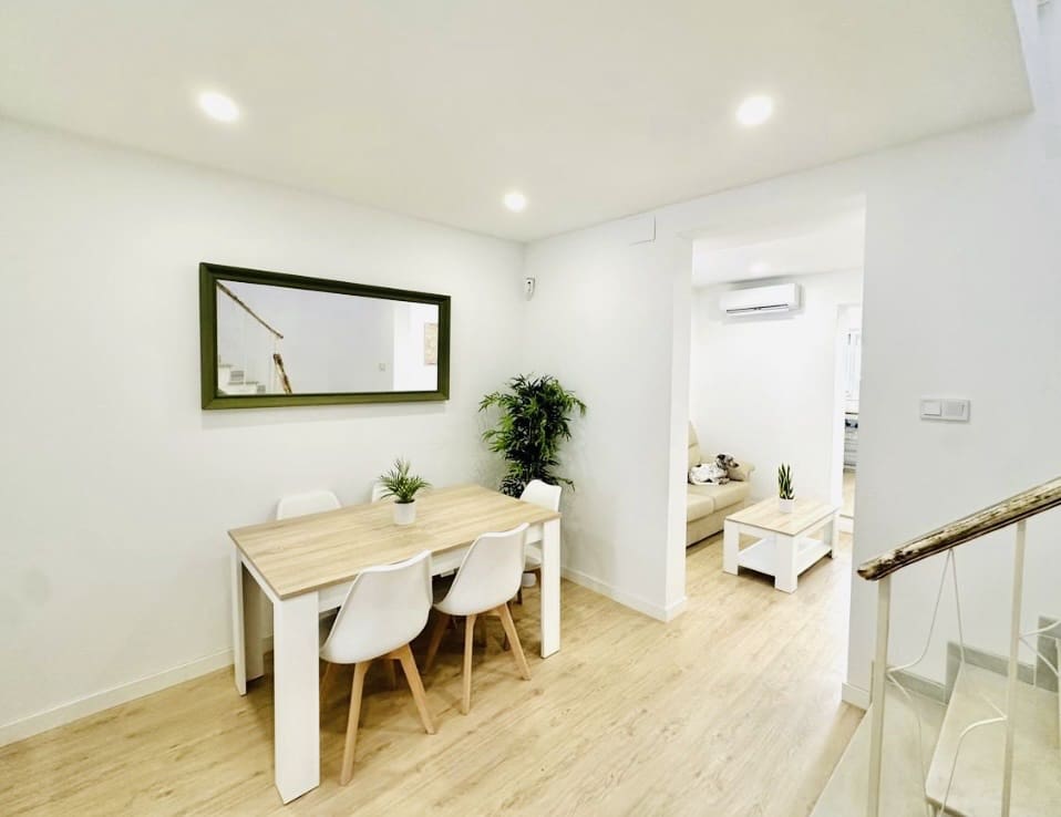 3 soveværelse Byhus til salg i La Roda de Andalucia - € 125.000 (Ref: 9752332)