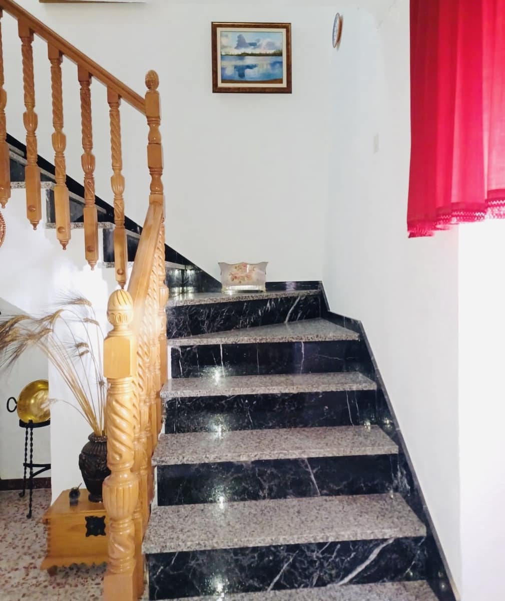 4 soveværelse Byhus til salg i Iznajar - € 114.900 (Ref: 9812452)