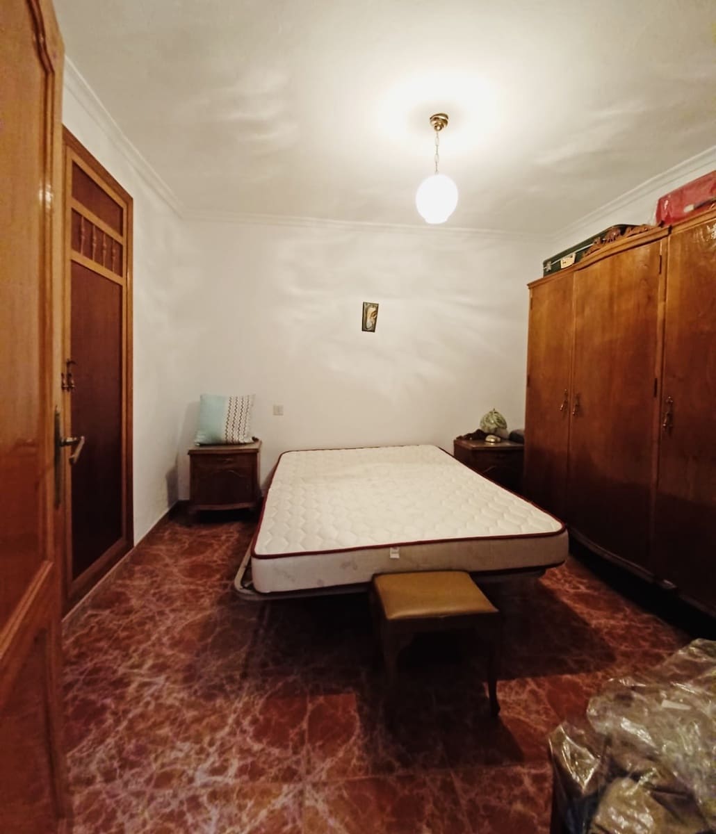 4 soveværelse Byhus til salg i Iznajar - € 114.900 (Ref: 9812452)