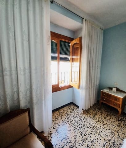 4 soveværelse Byhus til salg i Iznájar - € 114.900 (Ref: 9812452)
